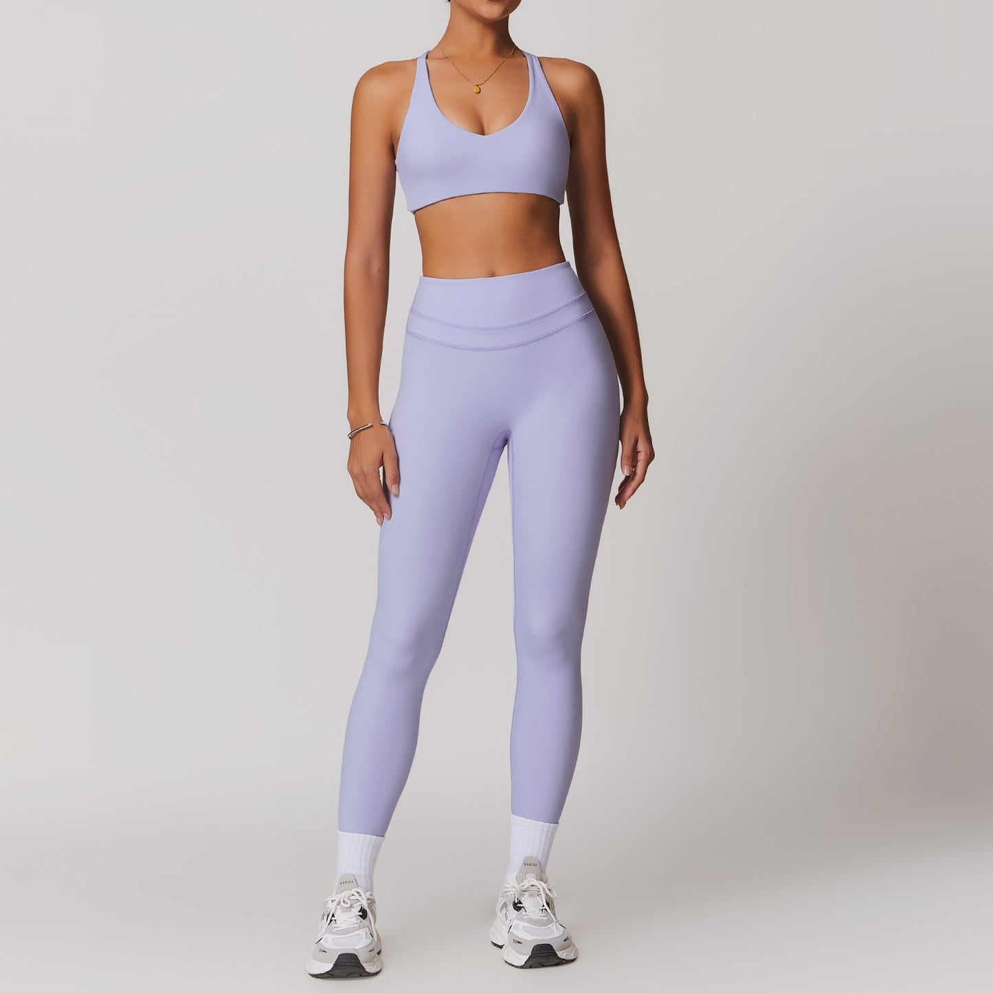 AVERI Twist — Bra & Legging Set