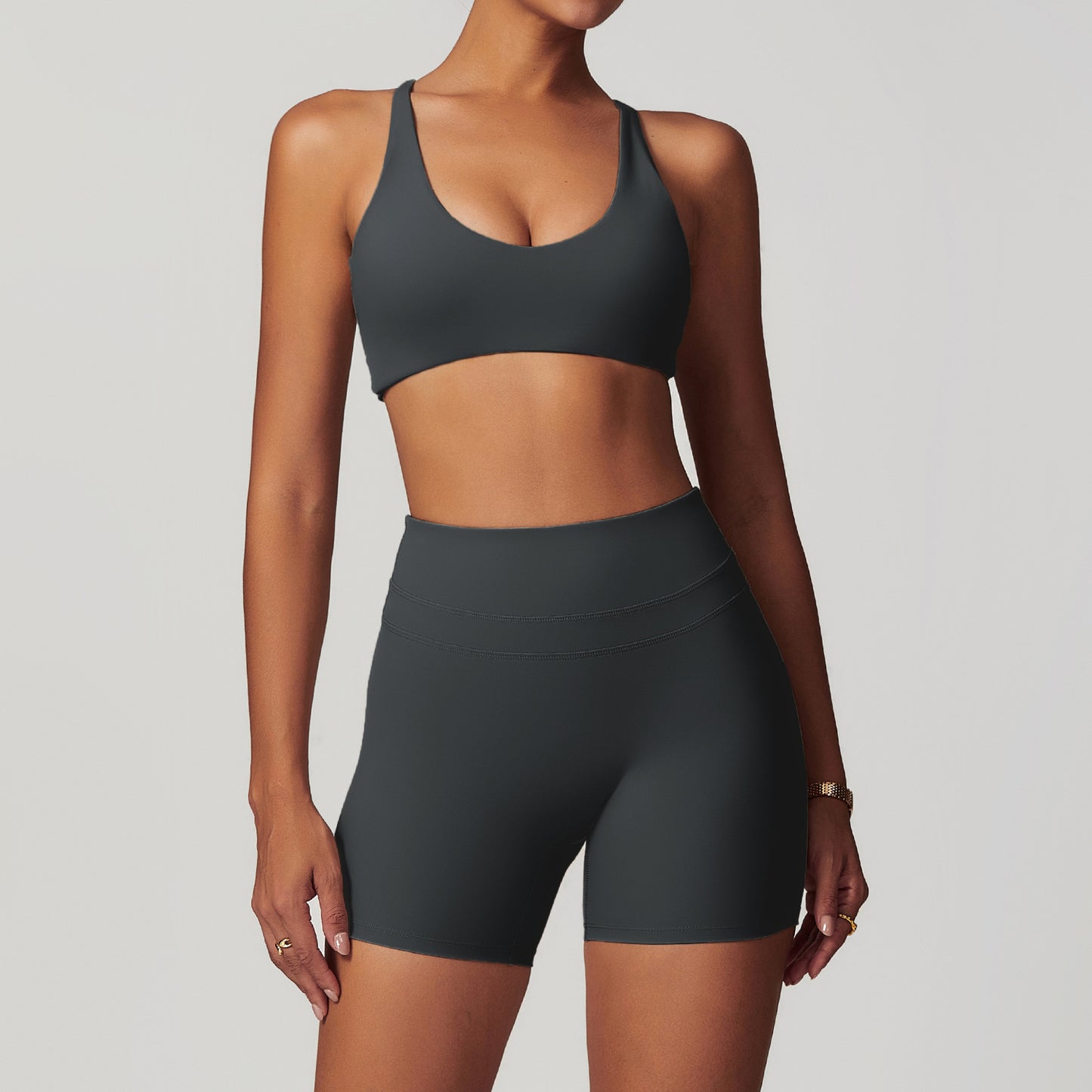 AVERI Twist — Bra & Short Set