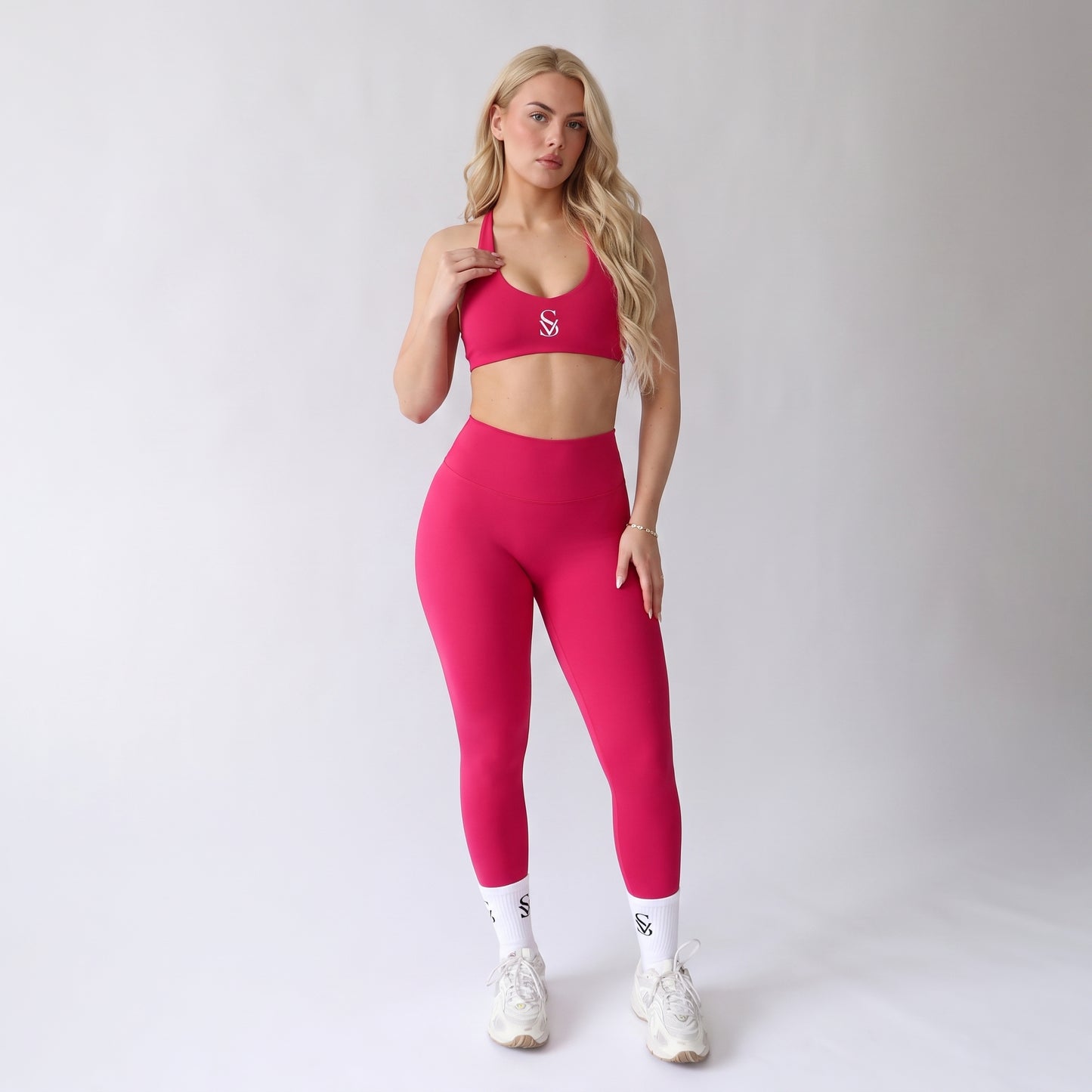 AVERI Twist — Bra & Legging Set