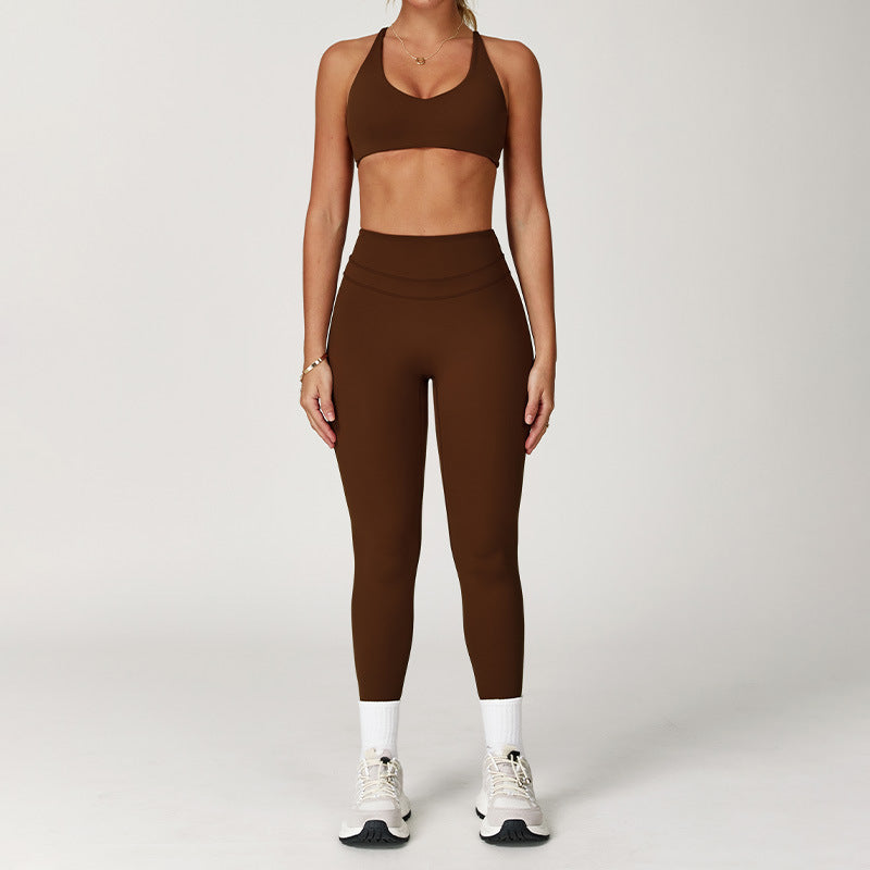 AVERI Twist — Bra & Legging Set